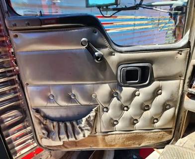 Kenworth T800 Interior Part