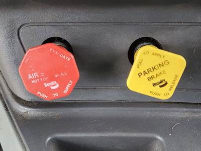 Used 2020 Kenworth T880 Misc Dash Switches, Trailer Air Supply & Parking Brake
