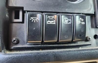 Used 2020 Kenworth W900 Miscellaneous Dash Switches