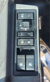 Mack Anthem Interior Part