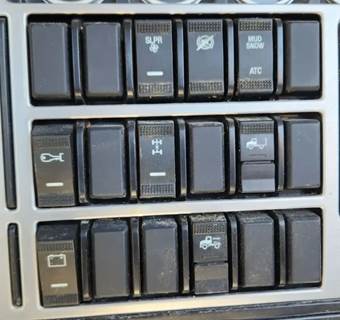 Mack Anthem Interior Part