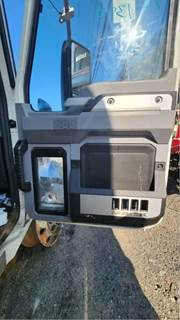 Mack Anthem Interior Part