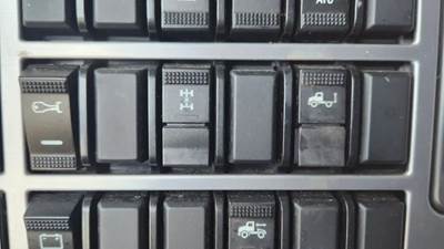 Mack Anthem Interior Part