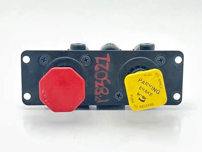 Mack CXU633T Interior Part