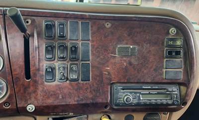 Mack Granite CV713 Interior Part for a 2006 Mack CV713 Granite