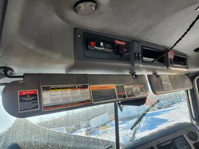 Mack Granite GU813 Interior Part for a 2008 Mack GU813