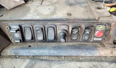 Used 2016 Mack MRU633 Miscellaneous Dash Switches