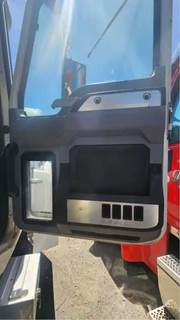 Mack Pinnacle Interior Part