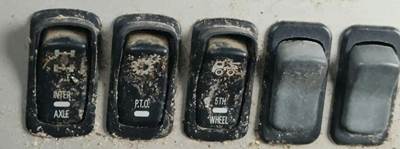 Mack Pinnacle CHU613 Interior Part for a 2016 Mack CHU613