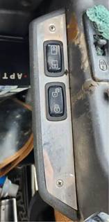 Mack Pinnacle CHU613 Interior Part for a 2013 Mack CHU613