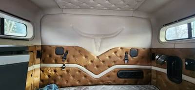 Mack Pinnacle CHU613 Interior Part for a 2013 Mack CHU613