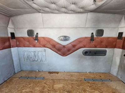 Used 2016 Mack Pinnacle CHU613 Head Liner Bunk, Grey/Brown Vinyl