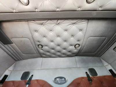 Used 2016 Mack Pinnacle CHU613 Grey Vinyl Bunk Headliner