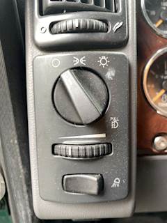 Mack Pinnacle CXU613 Interior Part for a 2016 Mack CXU613