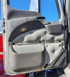 Mack Pinnacle CXU613 Interior Part for a 2016 Mack CXU613