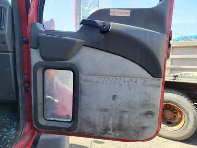 Mack Pinnacle CXU613 Interior Part for a 2015 Mack CXU613