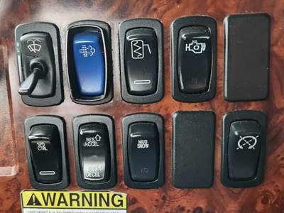 Mack Pinnacle CXU613 Interior Part for a 2013 Mack CXU613