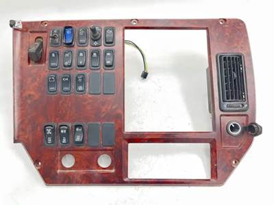 Mack Pinnacle CXU613 Interior Part for a 2016 Mack CXU613