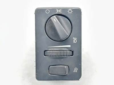 Mack Pinnacle CXU613 Interior Part for a 2015 Mack CXU613