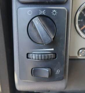 Used 2018 Mack Pinnacle CXU613 Miscellaneous Dash Switches