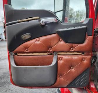 Mack Titan TD713 Interior Part for a 2010 Mack TD713