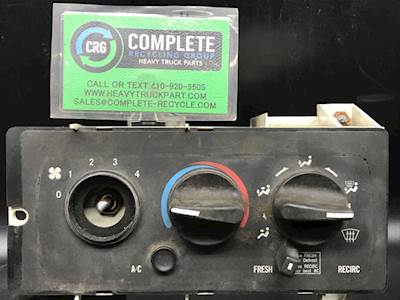 Mack Vision CX612 Interior Part for a 2005 Mack CX612 Vision