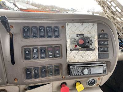 Mack Vision CXN613 Interior Part