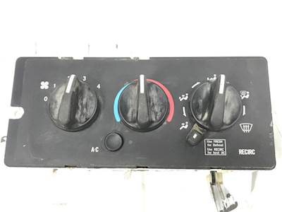 2006 Mack Vision CXN613 Temperature Control Module with A/C, Part # 1000149542