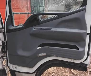 Mitsubishi FEC52S Interior Part