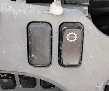 Mitsubishi FEC52S Interior Part