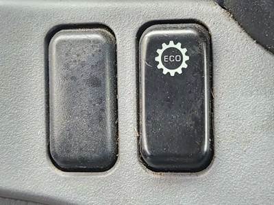 Mitsubishi FEC72W Interior Part