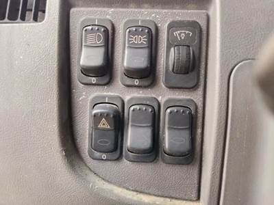 Used 2017 Peterbilt 348 Miscellaneous Dash Switches
