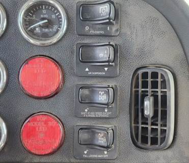 Used 2012 Peterbilt 367 Miscellaneous Dash Switches PTO/AIR Suspension/Diff Lock