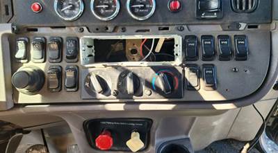 Used 2012 Peterbilt 367 Miscellaneous Dash Switches