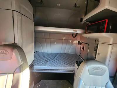 Peterbilt 579 Interior Part