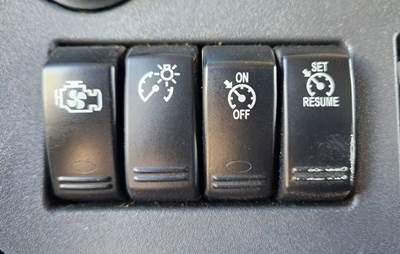 Used 2020 Peterbilt 579 Miscellaneous Dash Switches