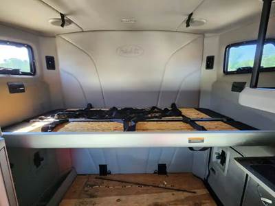 Used 2020 Peterbilt 579 Top Sleeper Bunk, Grey