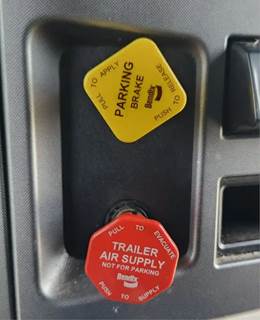 Used 2023 Peterbilt 579 Miscellaneous Dash Switches, Parking Brake & Trailer Air Supply