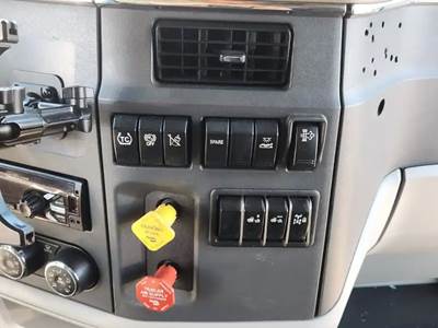 Used 2020 Peterbilt 579 Miscellaneous Dash Switches