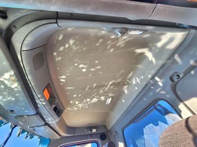 Used 2023 Peterbilt 579 Grey Fabric Headliner