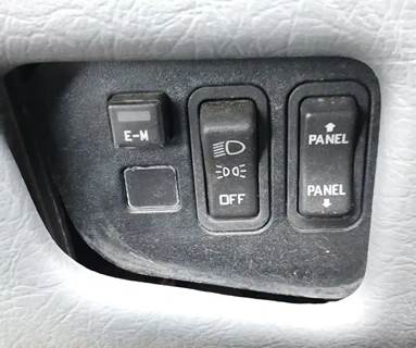 Pierce Arrow XT Interior Part