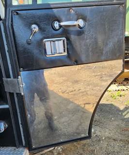 Pierce Model Tilt Cab Interior Part