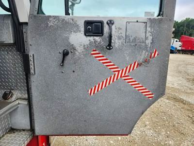 Used 2002 Spartan Gladiator Right Interior Door Panel, Chrome Manual