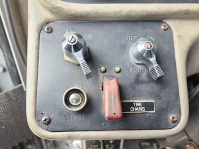 Used 2002 Spartan Gladiator Miscellaneous Dash Switches