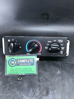 Used 2004 Sterling A9500 Temperature Control with A/C, Part # 2FRH-19E758-AB