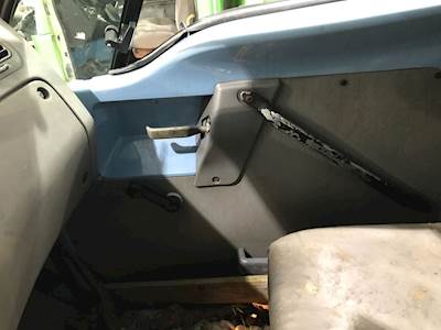 Sterling L7500 Interior Part
