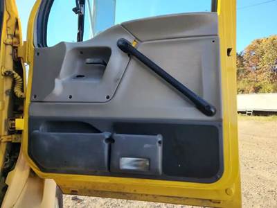 Sterling L7500 Interior Part