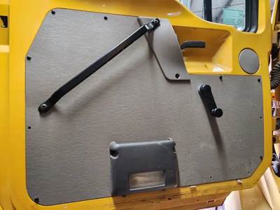 Sterling L7500 Interior Part