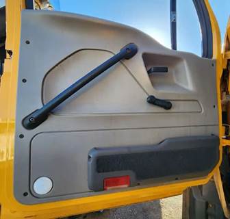 Sterling L9500 Interior Part