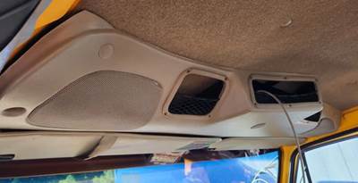 Sterling L9500 Interior Part